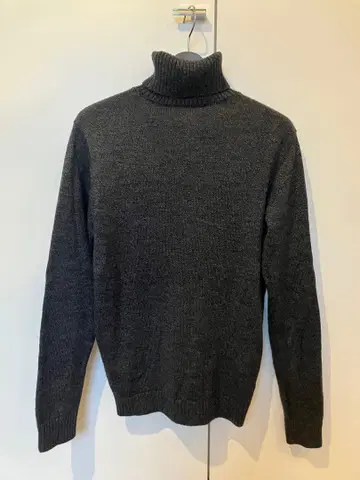 투모로우랜드 울 100% 터틀넥 스웨터 S 다크 그레이