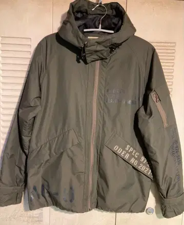 레어 [ 새상품급 ] AVIREX 밀리터리 자켓 DLA700-97-MC