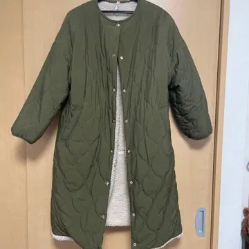 리버서블 보아 퀼팅 코트