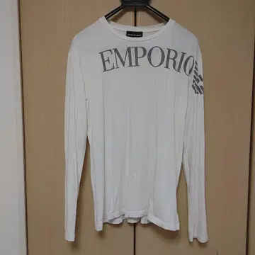EMPORIO ARMANI 화이트 긴팔 티셔츠 M