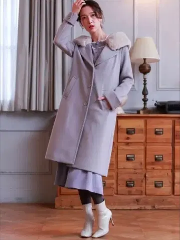 ASTORIA ODIER 퍼 티펫 포함 스프링 코트