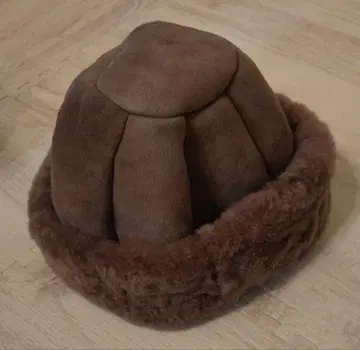 브라운 스웨이드 모자