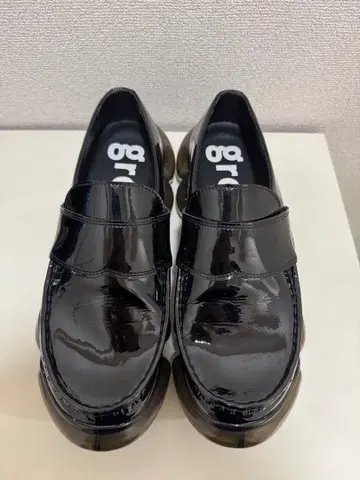 GROUNDS JEWELRY LOAFER ENAMEL BLACK