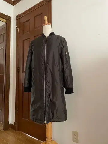 INDIVI MA1 타입 다운 코트