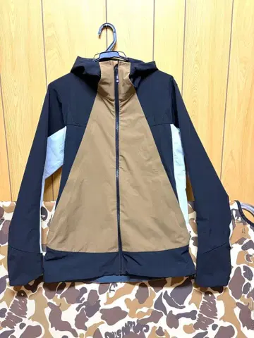 워크맨 트렉 쉘 자켓 M