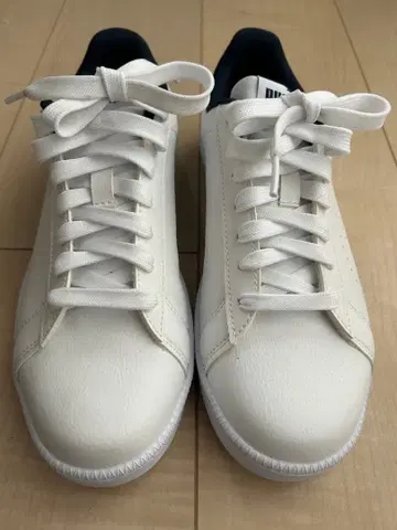 PUMA 화이트 스니커즈