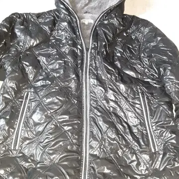 FREUDE 퀼팅 자켓 4L 블랙