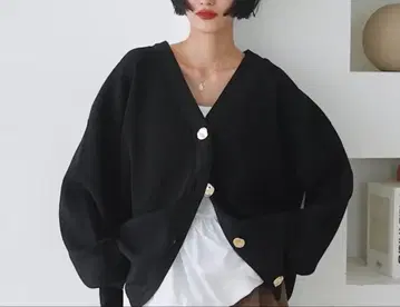 데코 버튼 BIG V 가디건 로리즈팜 미사용 새상품 이번 시즌 신상