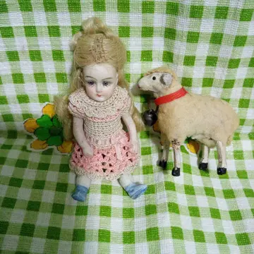 앤티크 비스크 인형 미니오네트