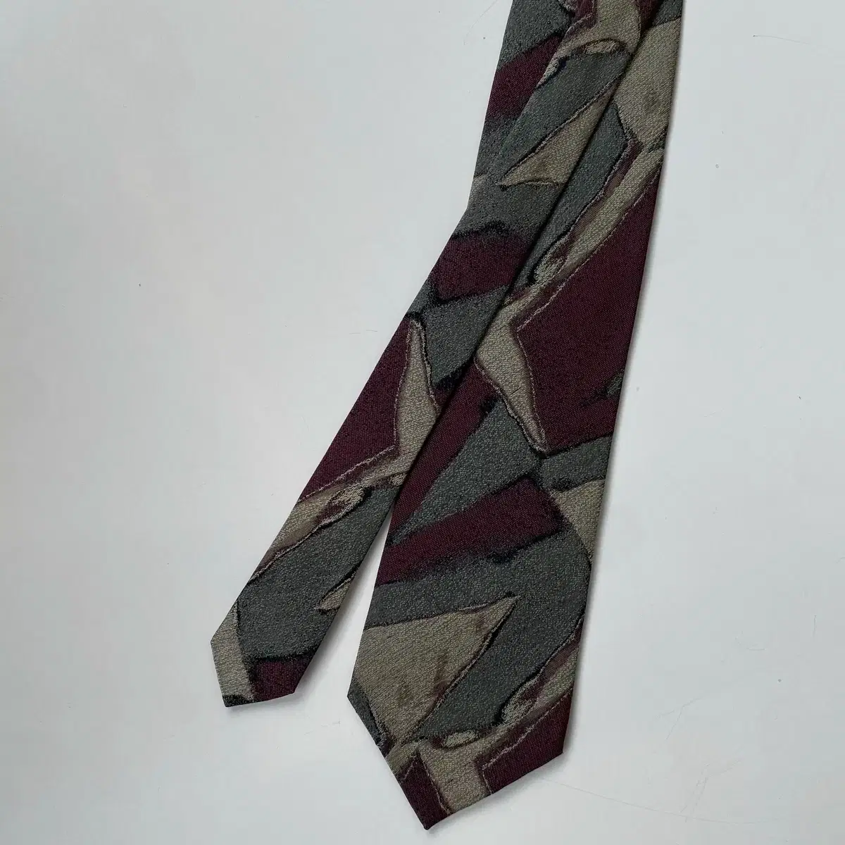 Issey Miyake Authentic Luxury Necktie (Issey Miyake)