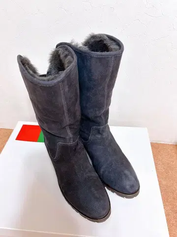 새상품급 긴자 카네마츠 스웨이드/퍼/숏부츠 24.0