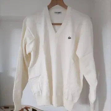 라코스테 Lacoste 아이보리 V넥 울 100% 니트