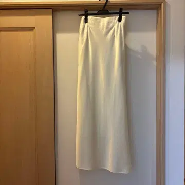 새틴 머메이드 마시크 스커트