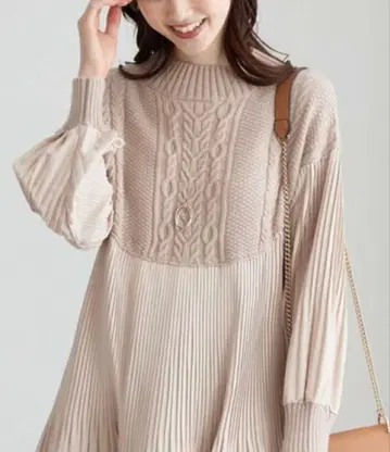 니트 플리츠 절개 플레어 튜닉 미사용 새상품 택 포함