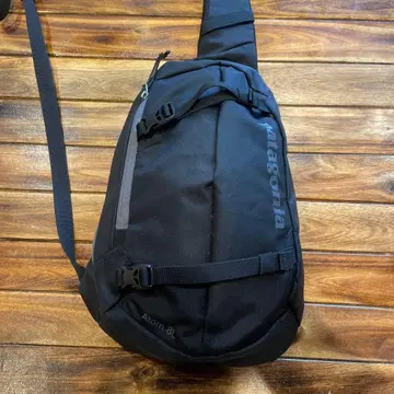 파타고니아 아톰 8L 바디백 블랙 atom8L