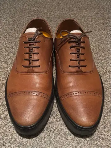 다케오 키쿠치 세미 브로그 스니커즈