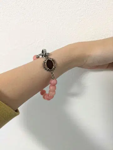 GEM KINGDOM 핑크 비즈 팔찌