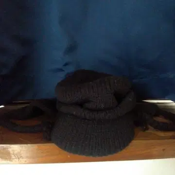 블랙 니트 모자 접이식 디자인