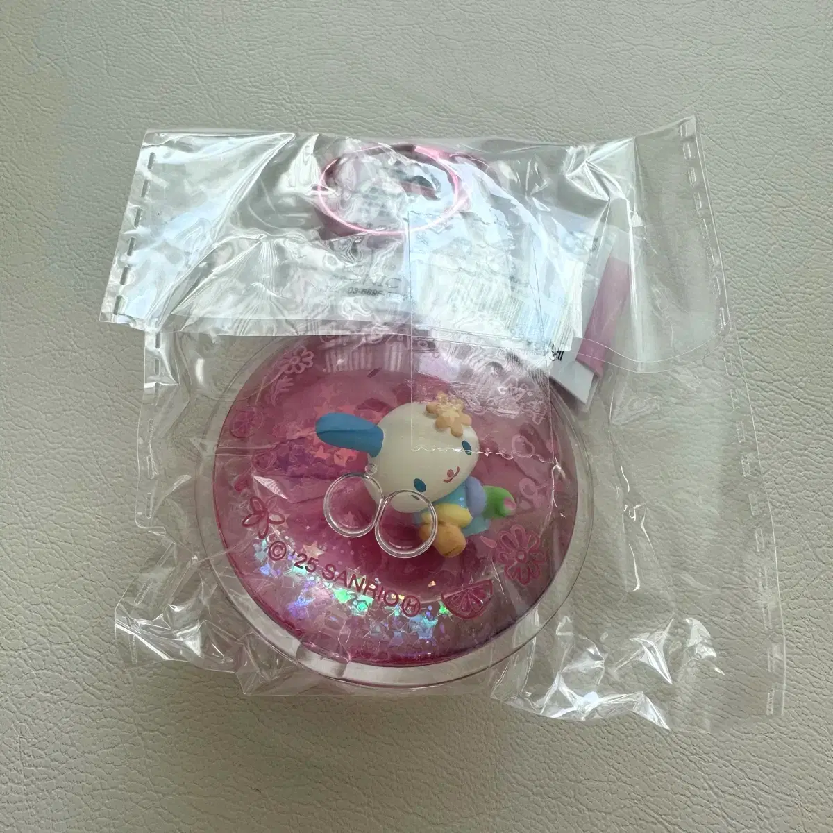 Sanrio X Spinns Usahana Water Dome Keyring