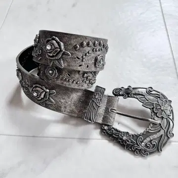 y2k 00s archive 스터드 벨트 갸루 장미 실버 그런지