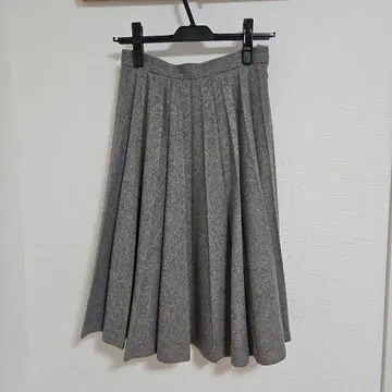 그레이스 콘티넨탈 플리츠 스커트 그레이