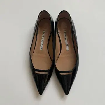 PELLICO 플랫슈즈 밑창 보강 블랙 페이턴트