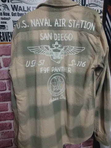 아비렉스 밀리터리 긴팔 셔츠