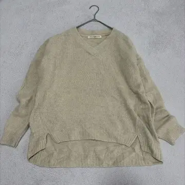 개럴개런트 울 V넥 니트 스웨터