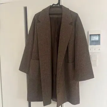 미라 오웬 체스터 코트