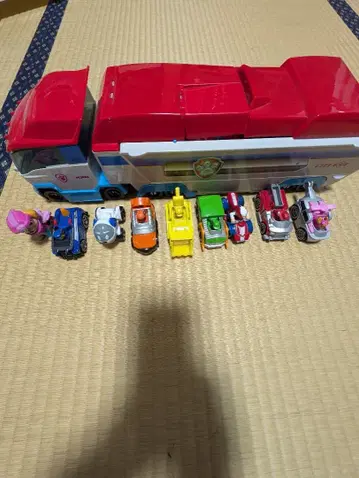 파우 패트롤 트랙과 캐릭터 차량 세트