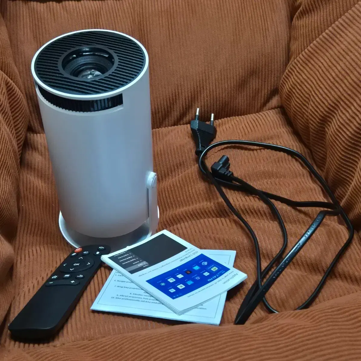 2025 Mini Projector Wi-Fi and Wireless Function
