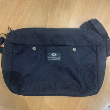BAG'n NOUN 블랙 숄더백