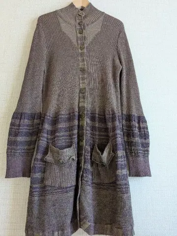 니트 가디건 보라색 계열 버튼 포함