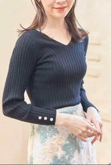 새상품 토코 클로젯 소매 펄 V넥 리브 니트 풀오버