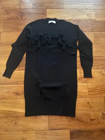 르 시엘 블루 LE CIEL BLUE 블랙 프릴 니트 원피스