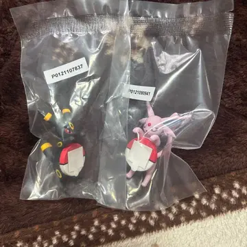 포켓몬 제일복권 F상 길거리 산책 챠라링 프렌즈 블래키 에브이