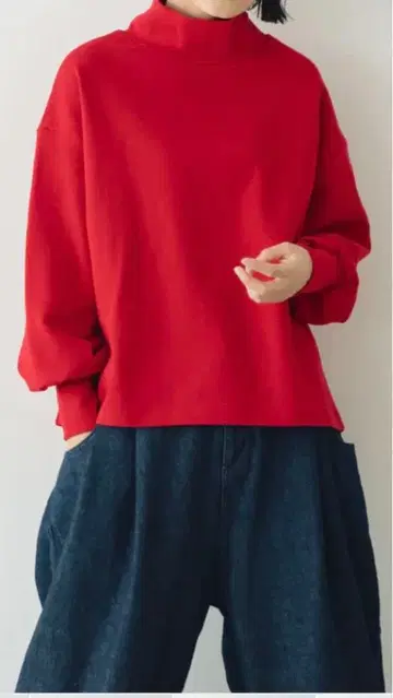 쿠라스코토+to 하이넥 풀오버 RED 빨간색