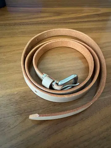 OILED LEATHER NARROW BELT