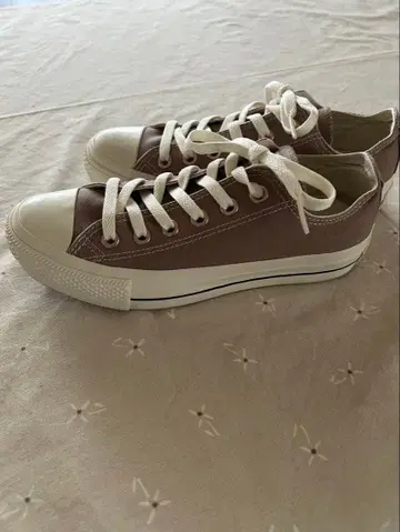 ALL STAR 브라운 캔버스 스니커즈