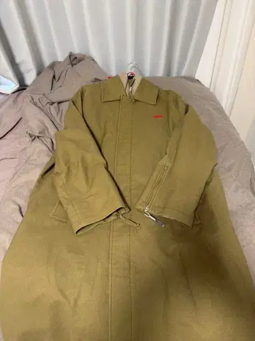 032c 트렌치코트 올리브