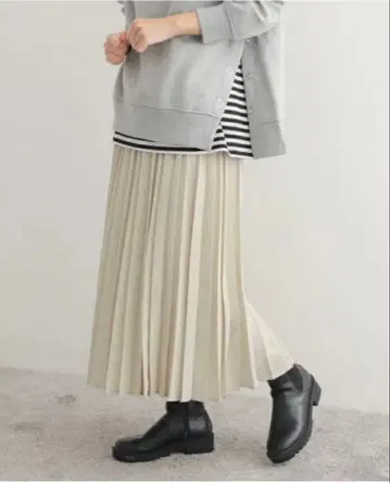 URBAN RESEARCH DOORS 플리츠 스커트