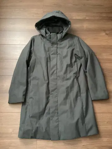 UNIQLO 하이브리드 다운 코트 다크 그레이 S 사이즈