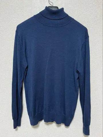 어반 리서치 네이비 터틀넥 니트 스웨터 남성용 M 사이즈