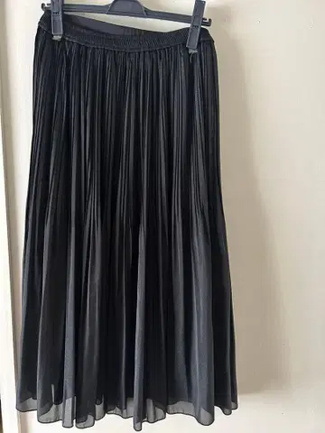 블랙 쉬폰 플리츠 롱 스커트