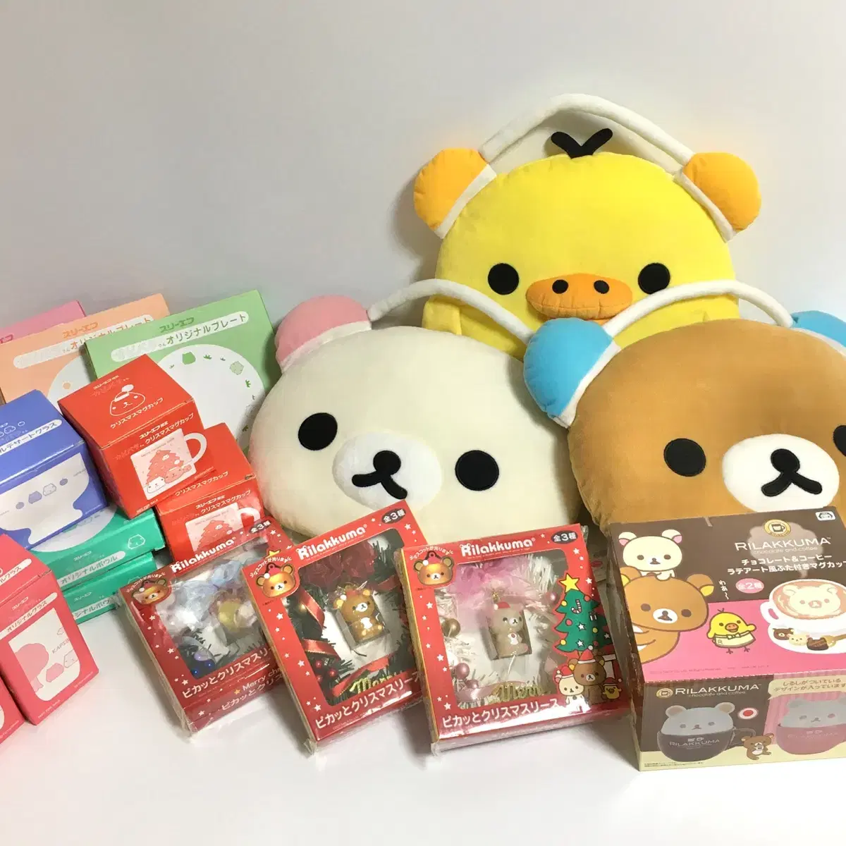Classic Rilakkuma & Capybara tableware, doll, Christmas decoration