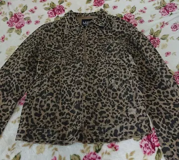 레오파드 무늬 데님 자켓