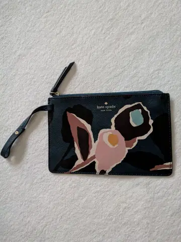 kate spade 꽃무늬 네이비 플랫 파우치