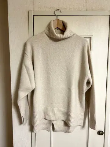 어반 리서치 ROSSO 니트 스웨터 터틀넥