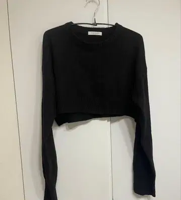 크롭 니트 캐시미어 혼방 macphee 블랙