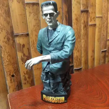 프랑켄슈타인의 괴물 보리스 카를로프 19cm 엑스플러스